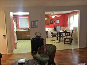 135 Waterside Ave-Unit -1st Fl in Northport, NY - Building Photo - Building Photo