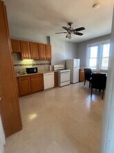 11327 S St Lawrence Ave in Chicago, IL - Building Photo - Building Photo