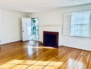 1256 Devon Ave in Los Angeles, CA - Foto de edificio - Building Photo