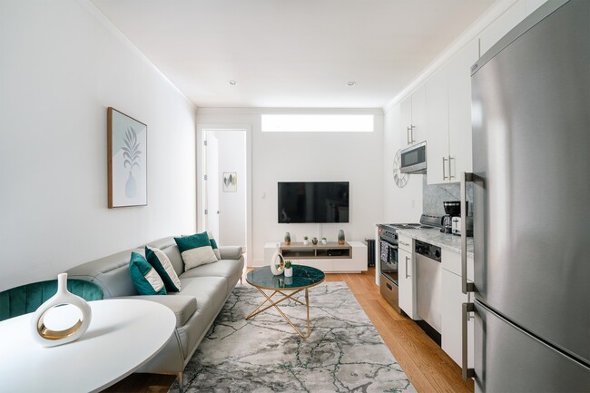 207 E 33rd St in New York, NY - Building Photo - Building Photo