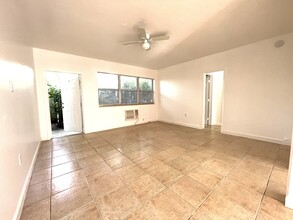 810 82nd St, Unit 3 in Miami Beach, FL - Foto de edificio - Building Photo