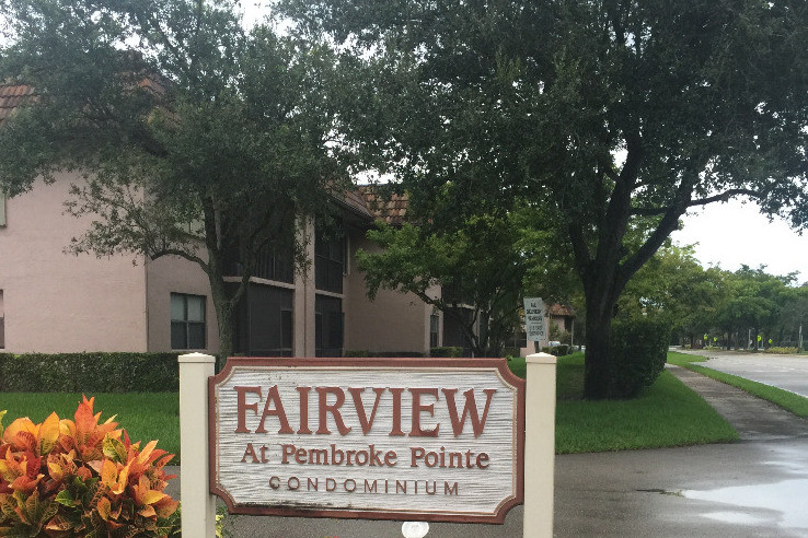 10637 NW 11th St, Unit 202 in Pembroke Pines, FL - Building Photo