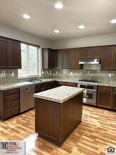 13933 SW Walnut Creek Way in Tigard, OR - Building Photo - Building Photo