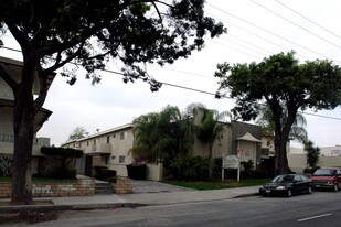 5447 Norwalk Blvd Apartments