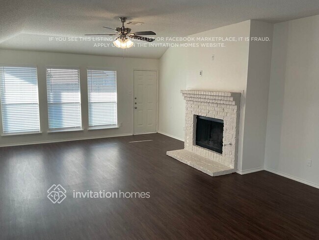 2817 Goldfinch Dr in Mesquite, TX - Foto de edificio - Building Photo
