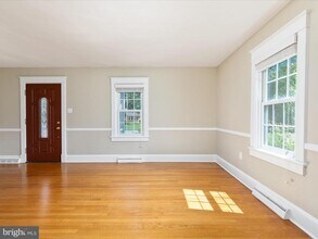 301 Wood Ave in Winchester, VA - Building Photo - Building Photo