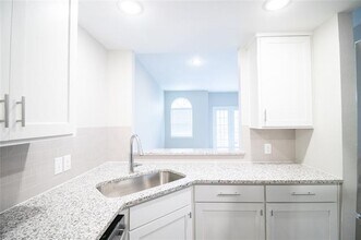 5325 Bent Tree Forest Dr in Dallas, TX - Building Photo - Building Photo