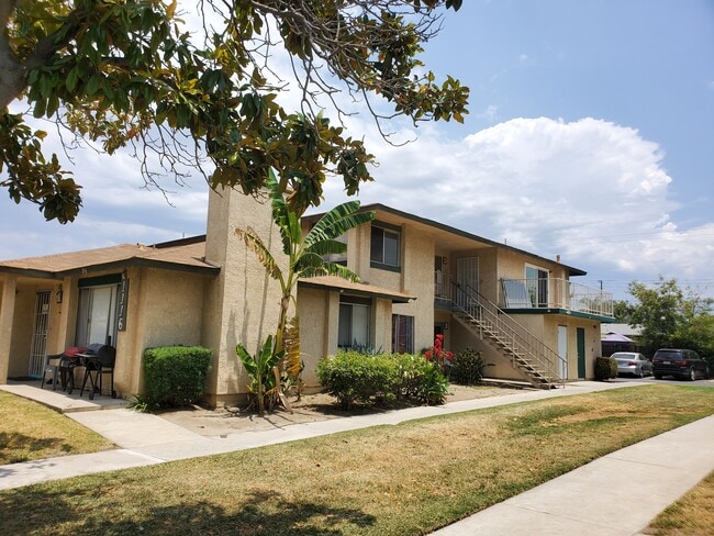1116 Oxford Dr in Redlands, CA - Building Photo - Building Photo