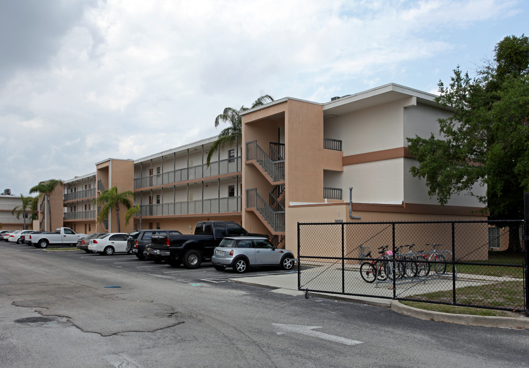 Southgate Apartments in Melbourne, FL - Building Photo