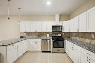 1160 Summit Ave in Jersey City, NJ - Building Photo