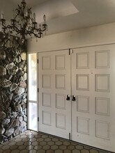 420 Donald Dr in Hollister, CA - Building Photo - Building Photo