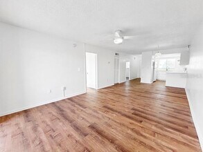 1200 37th St N in St. Petersburg, FL - Building Photo - Building Photo
