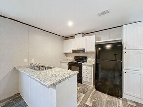 2901 Florida Ave in Kissimmee, FL - Building Photo - Building Photo