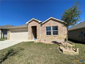 833 Pronghorn Trl in Seguin, TX - Building Photo