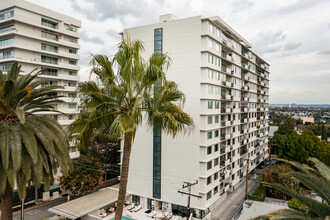 Doheny Plaza Condominiums in West Hollywood, CA - Building Photo - Building Photo