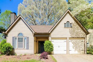 4564 Hickory Forest Dr NW in Acworth, GA - Building Photo