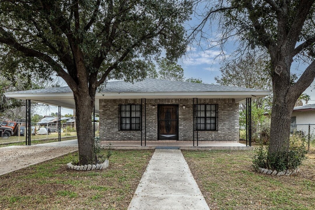 515 E Rodriguez St in Del Rio, TX - Building Photo