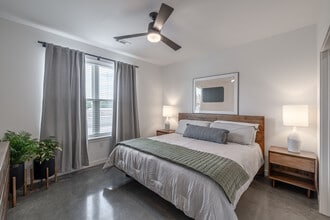 The Grafton Apartment Homes in Rogers, AR - Building Photo - Interior Photo
