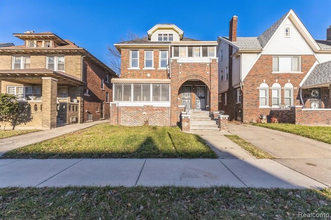property at 3266 Pasadena St