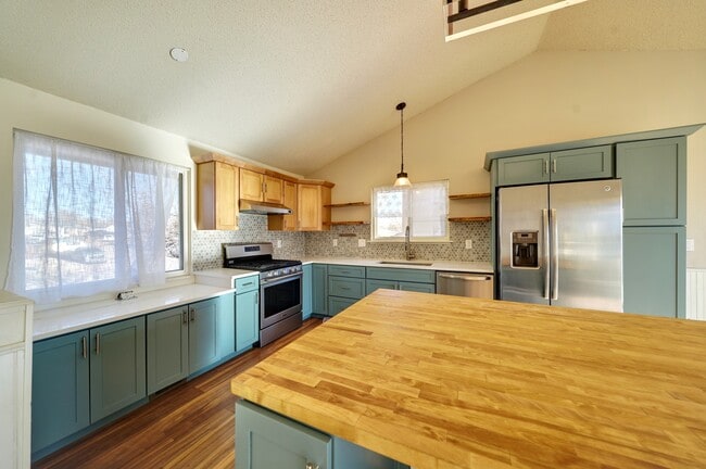 4450 McGrew Cir in Colorado Springs, CO - Building Photo - Building Photo