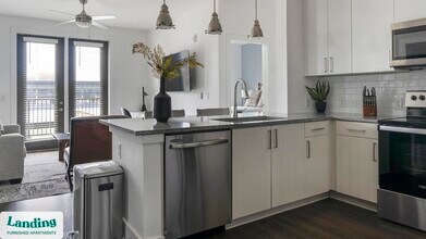 44 Braves Ave in Lawrenceville, GA - Building Photo - Building Photo