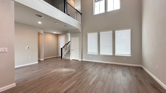 9201 Hamadryas Dr in Austin, TX - Building Photo - Building Photo