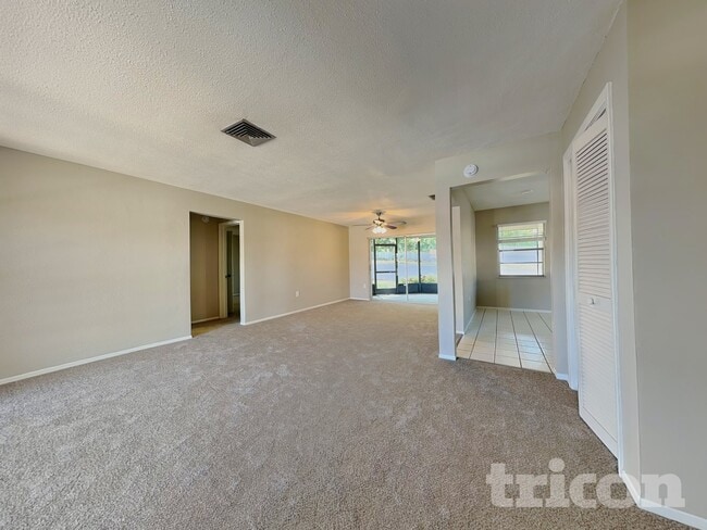 206 Earl St in Tarpon Springs, FL - Building Photo - Building Photo