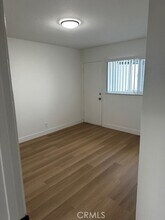 2962 Peppertree Ln, Unit D in Costa Mesa, CA - Building Photo - Building Photo