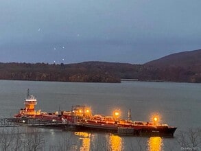 729 Hewitt Ln in New Windsor, NY - Building Photo - Building Photo