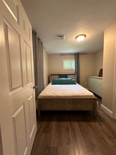 136 Cove Rd in Lunenburg, MA - Building Photo - Building Photo