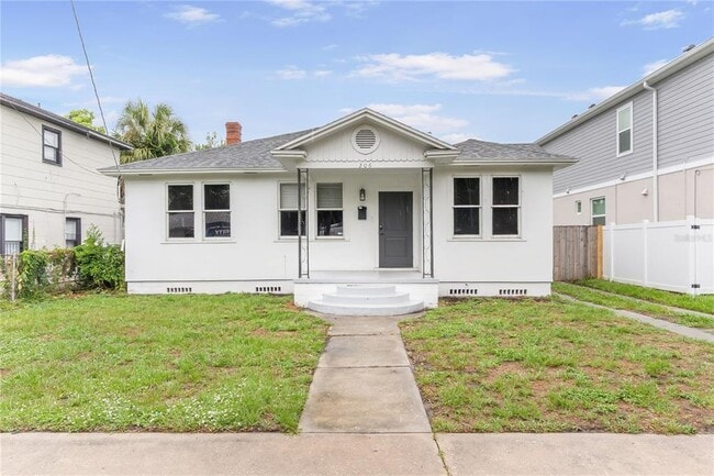 property at 206 N Albany Ave