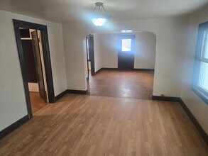 921 N Maple Ave in Green Bay, WI - Building Photo - Building Photo