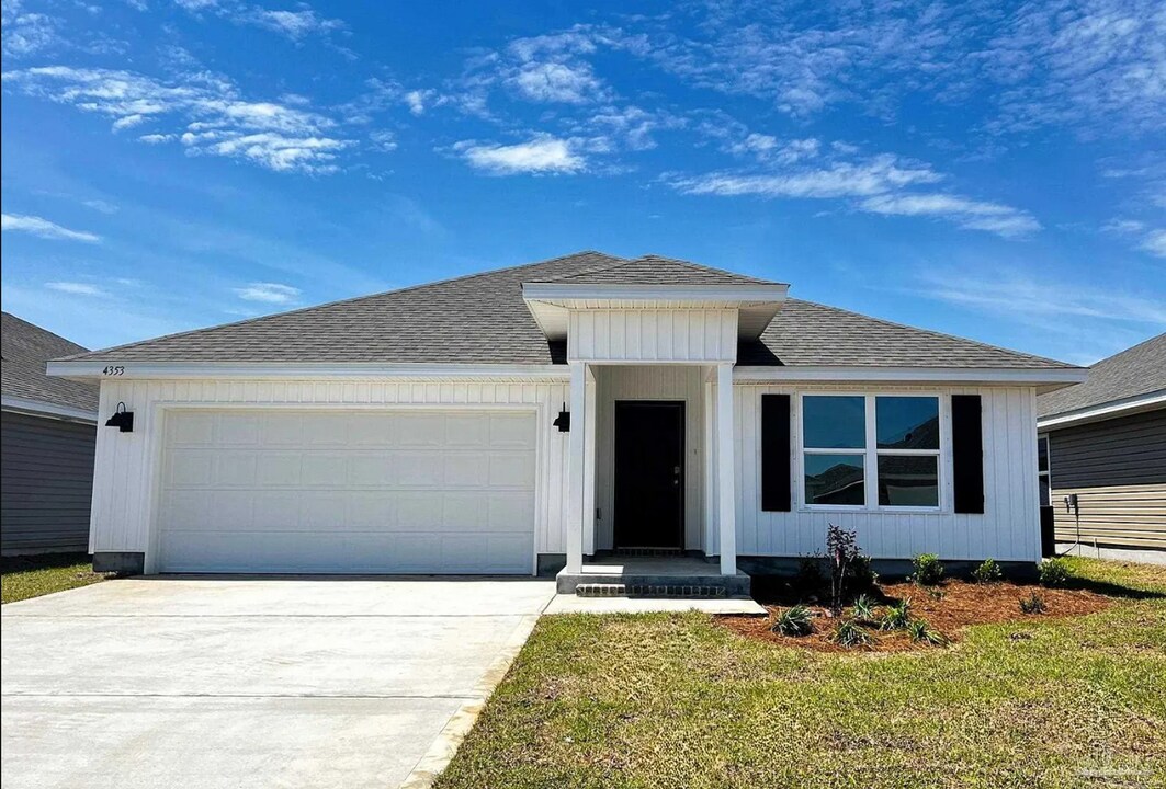 4353 Tiger Oak Ct in Milton, FL - Building Photo
