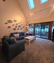 50 Harborview Dr in Port Townsend, WA - Building Photo - Building Photo