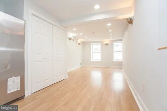 4205 Main St, Unit Apt. B in Philadelphia, PA - Building Photo - Building Photo