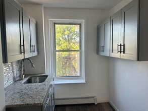 340 2nd St in Jersey City, NJ - Foto de edificio - Building Photo