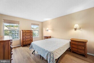 71 Chambord Ct in Hamilton Township, NJ - Building Photo - Building Photo