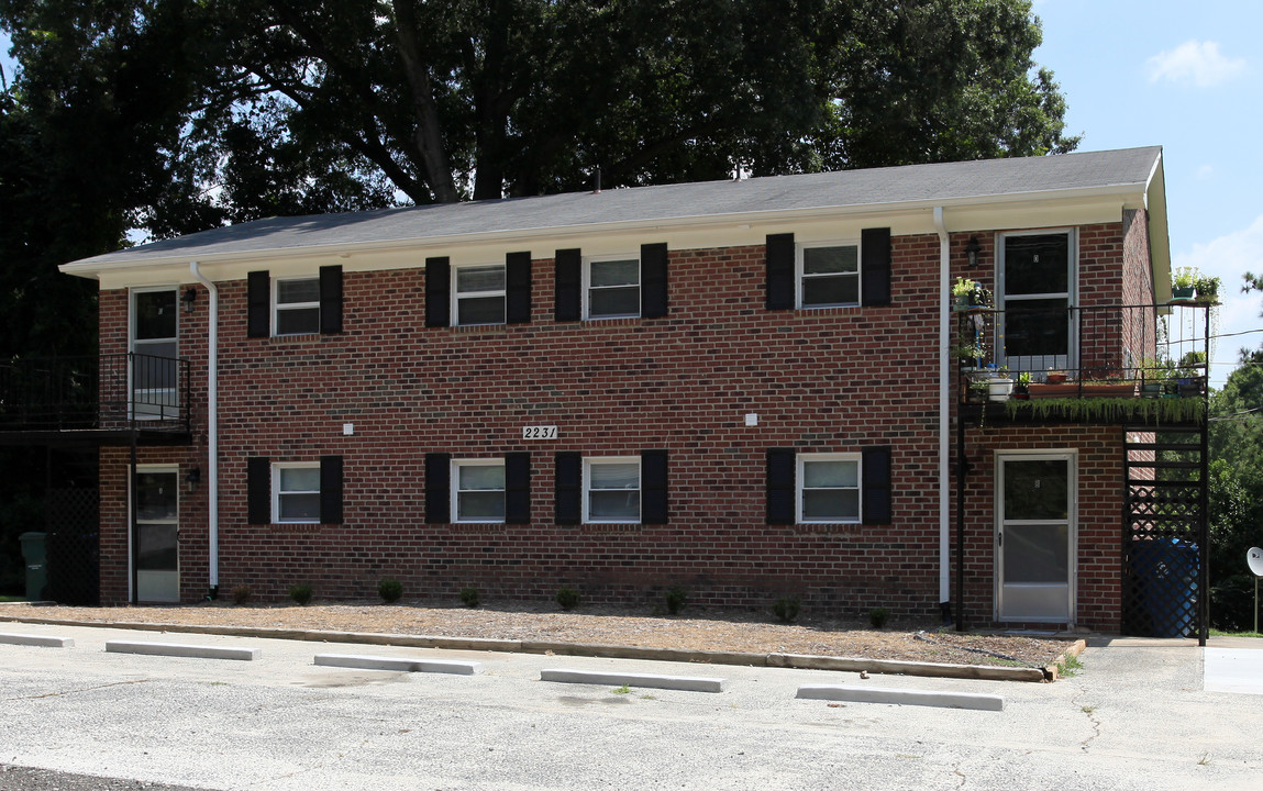 2231 Summit St in Durham, NC - Foto de edificio