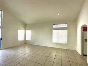 10018 Ivy Patch St in Las Vegas, NV - Building Photo - Building Photo