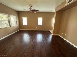3825 Ormond Beach St in Las Vegas, NV - Building Photo - Building Photo
