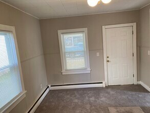 123 Main St, Unit B 1st Floor in Franklin, NJ - Building Photo - Building Photo