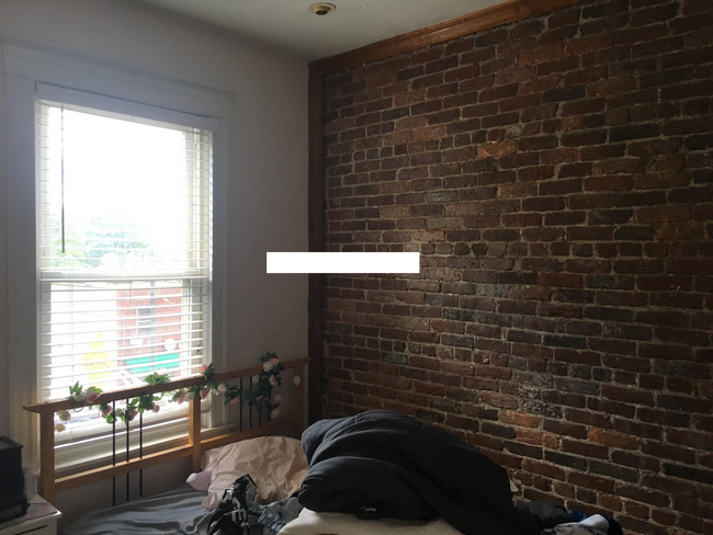 24 S Huntington Ave, Unit 03 in Boston, MA - Foto de edificio - Building Photo