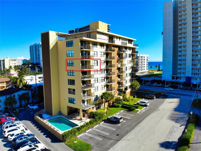 801 N Ocean Blvd in Pompano Beach, FL - Building Photo - Building Photo