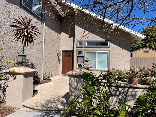 6153 Arabian Pl in Camarillo, CA - Building Photo - Building Photo