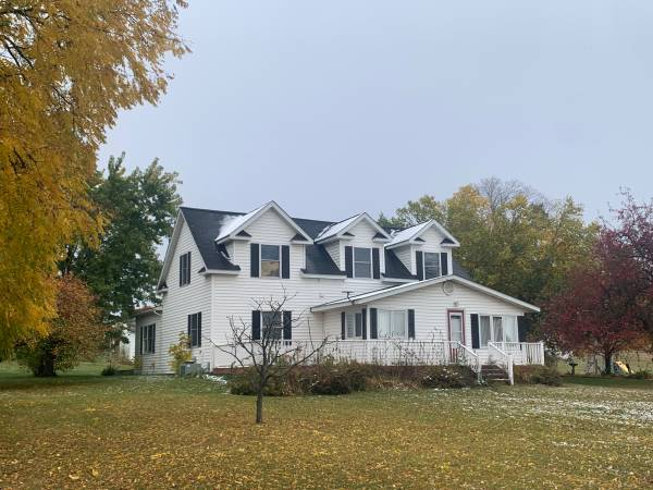 28278 U.S. Rte 2 in Bemidji, MN - Building Photo