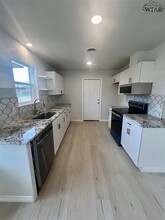 4632 Cascades Dr in Wichita Falls, TX - Building Photo - Building Photo