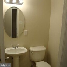 2802 Wood Hollow Pl in Fort Washington, MD - Building Photo - Building Photo