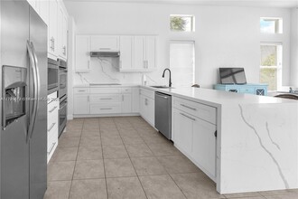 5342 SW 173rd Ave in Miramar, FL - Building Photo - Building Photo