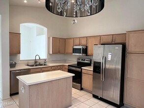 7419 W Tina Ln in Glendale, AZ - Building Photo - Building Photo