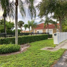 1174 Lake Terry Dr-Unit -F in West Palm Beach, FL - Building Photo - Building Photo